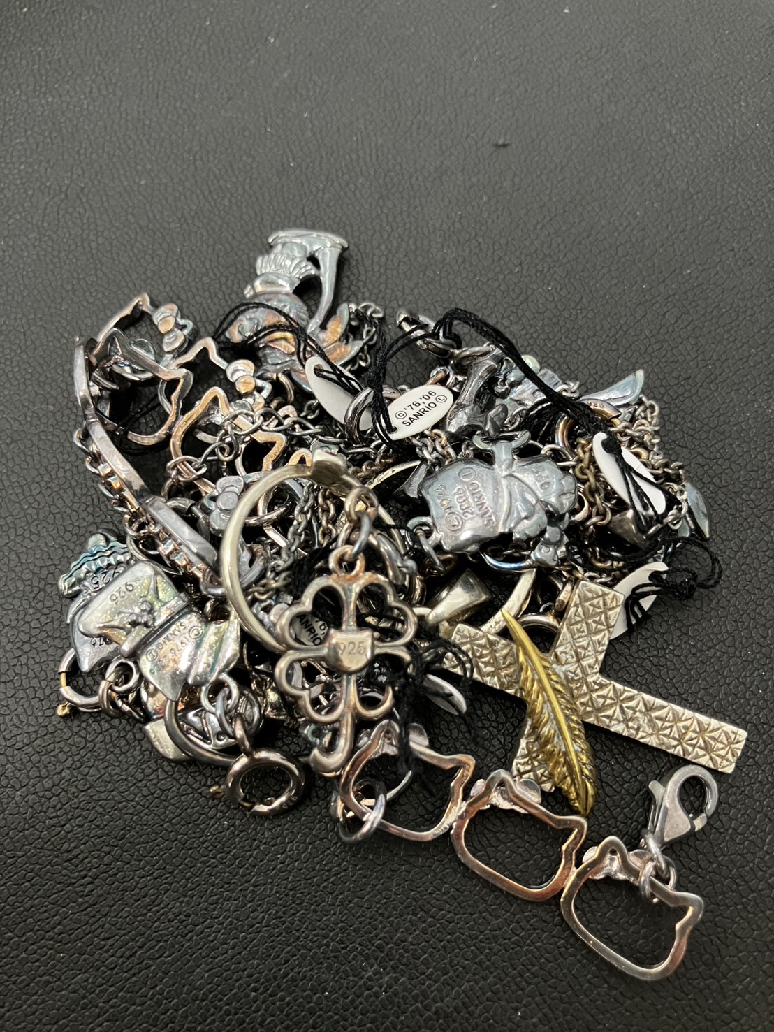 シルバーアクセサリーのことならお任せ！赤磐市の買取専門店が一つ一つ丁寧に査定します。